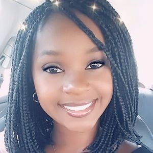 Meet your Posher, Laeeqa